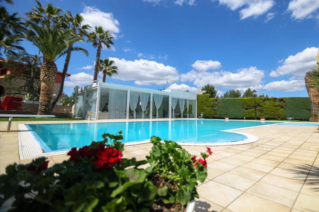 B&B Villa Adriana Andria Bagian luar foto