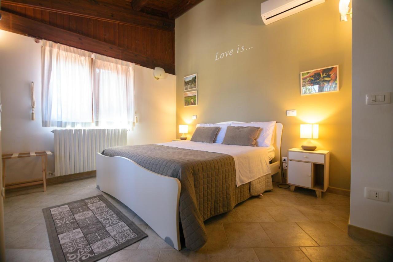 B&B Villa Adriana Andria Bagian luar foto