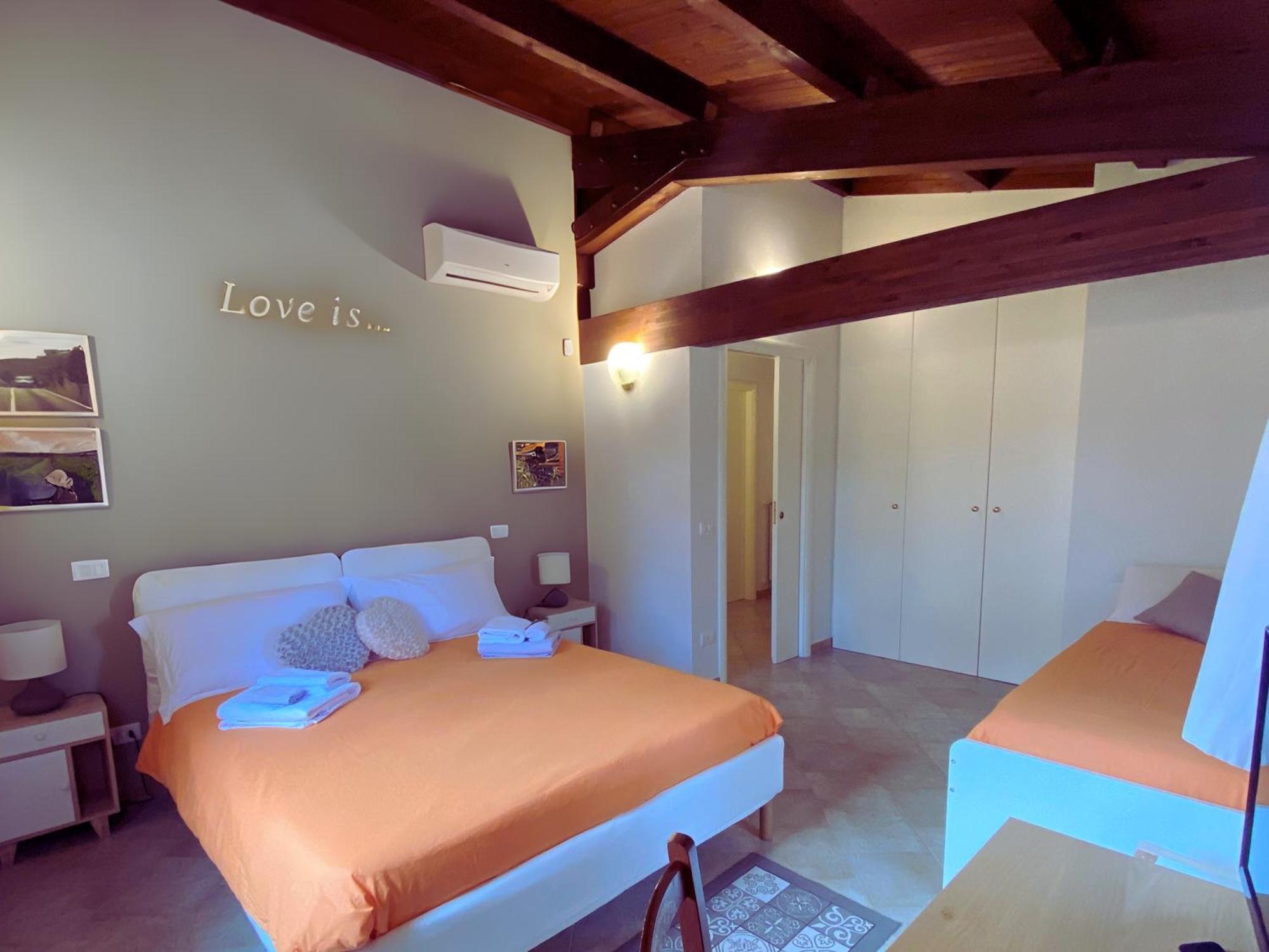 B&B Villa Adriana Andria Bagian luar foto